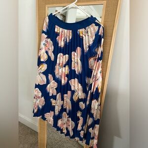 Target A New Day floral, pleated midi skirt.  Size small, with elastic waistband